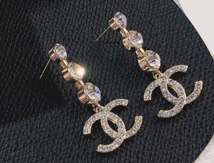 High Quality Luxury Drop Women's Earrings - Gold