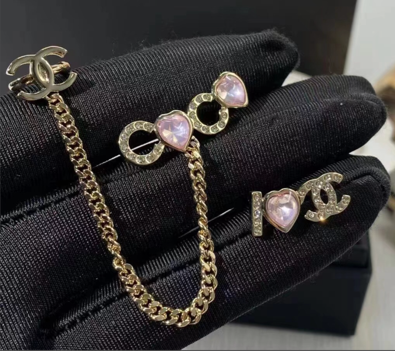 High Quality Luxury Cuff Women's Earrings - Gold