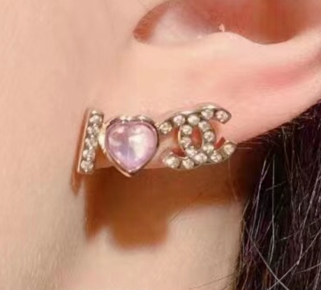 High Quality Luxury Cuff Women's Earrings - Gold
