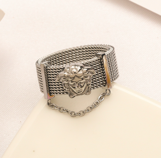 V. High Quality Sterling silver Women's ring