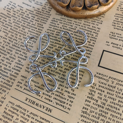 Luxury L Silver/Gold brooch