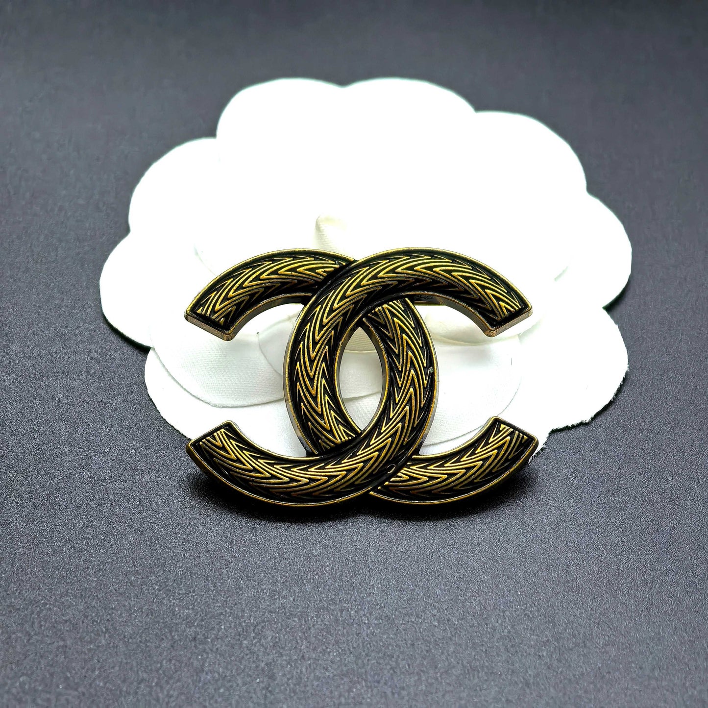 High Quality C.C Patterned Brooch pin