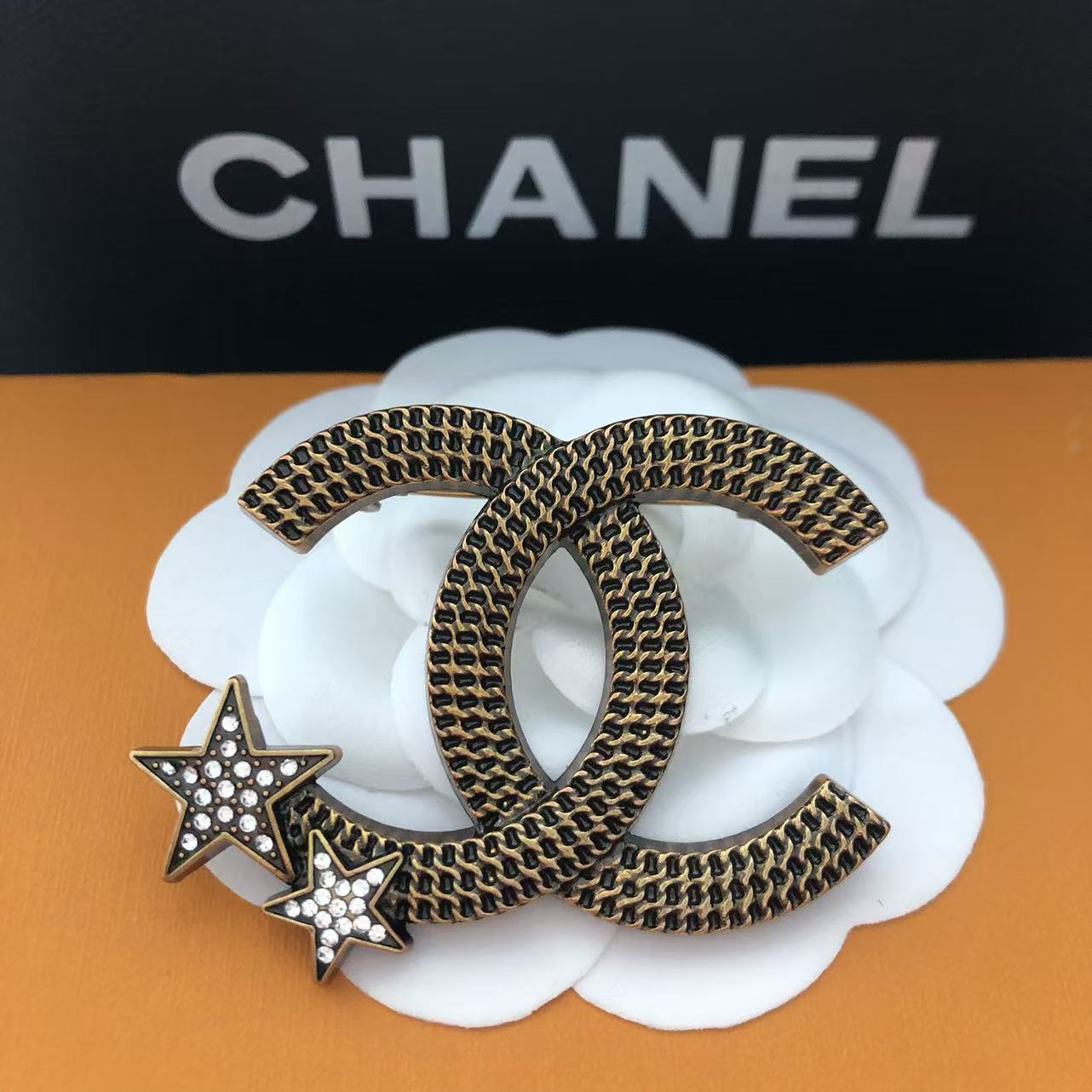 Luxury C.C Gold/Copper brooch