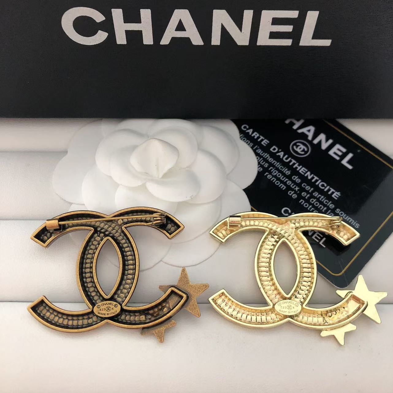 Luxury C.C Gold/Copper brooch