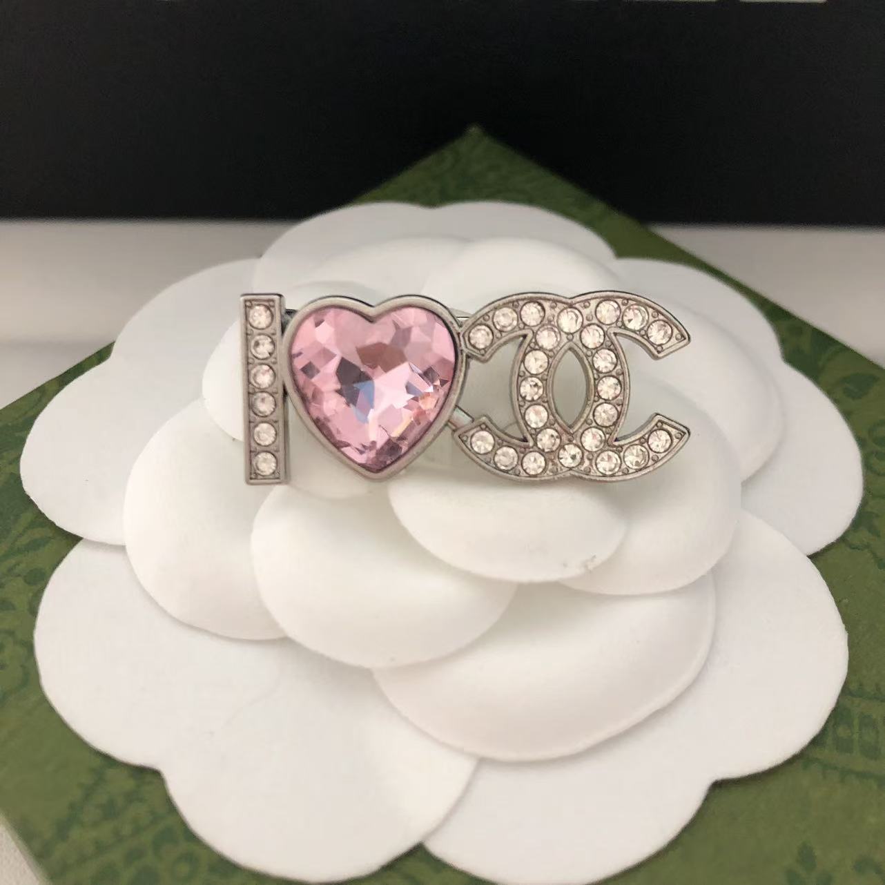 Luxury C.C Pink Gem Brooch pin - Silver