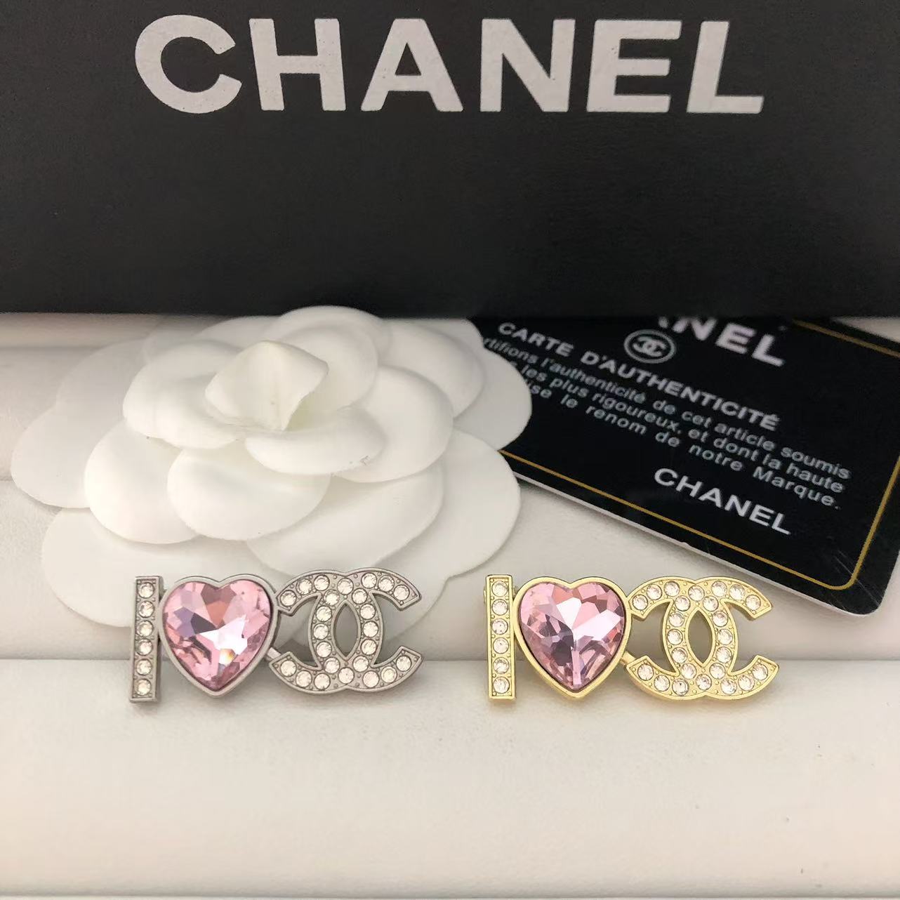 Luxury C.C Pink Gem Brooch pin - Silver