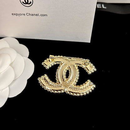 Luxury C.C Brooch pin