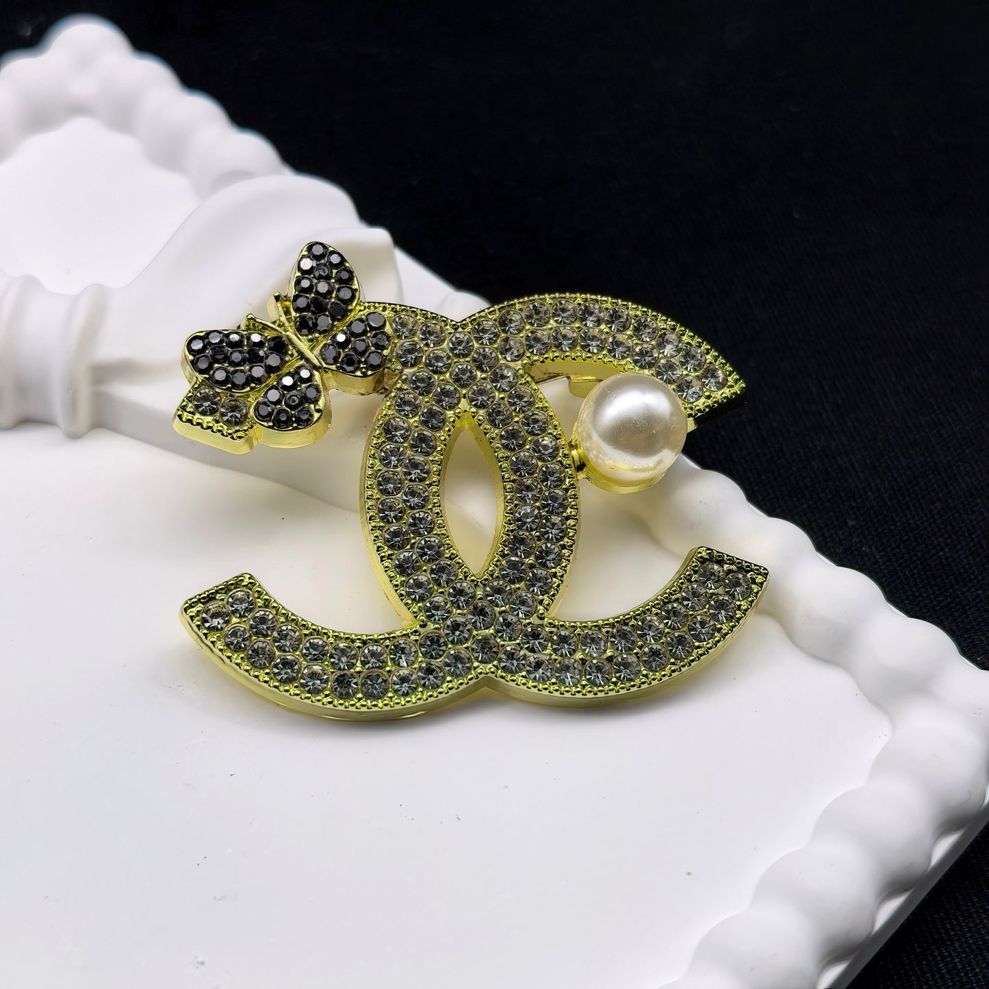 Luxury C.C Butterfly detail Brooch pin -Silver