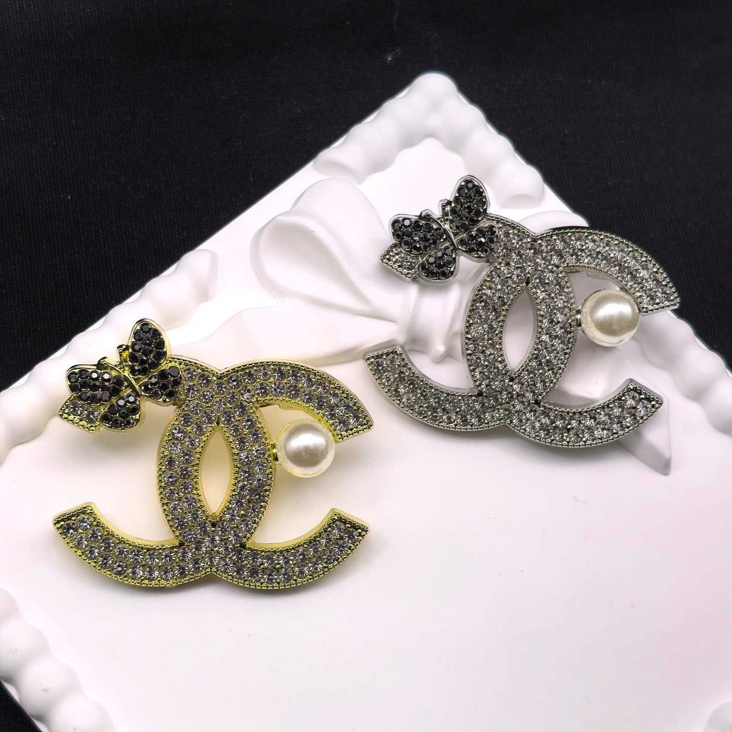Luxury C.C Butterfly detail Brooch pin -Silver