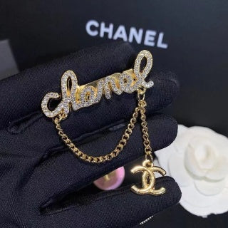 Luxury C.C Dangle Brooch pin - Gold