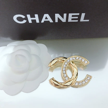 Luxury C.C Gold Brooch pin