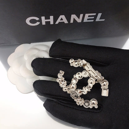 Luxury C.C Brooch pin - Silver