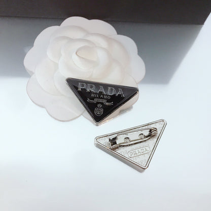 Luxury P Silver/Black Brooch pin
