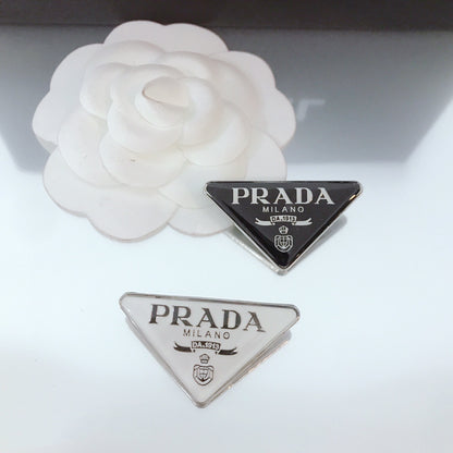 Luxury P Silver/Black Brooch pin