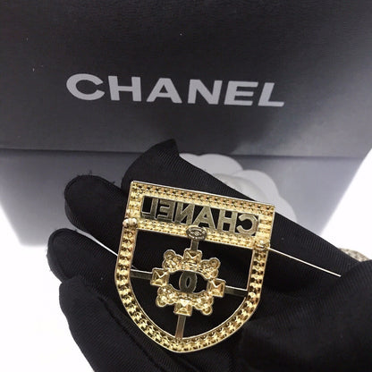 Luxury C.C Badge Brooch pin