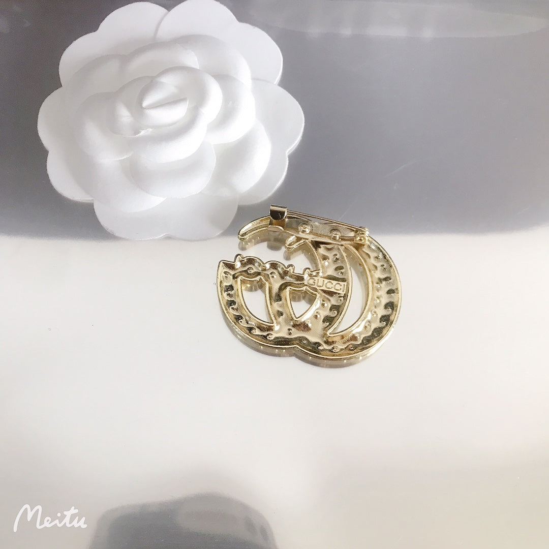 Luxury Gold G.G Brooch pin