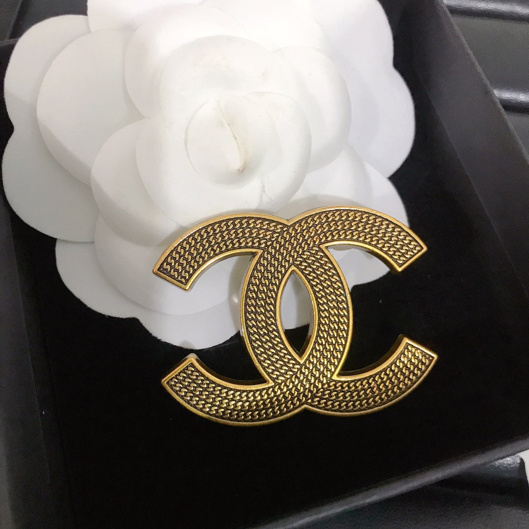 Luxury C.C Vintage Brooch pin