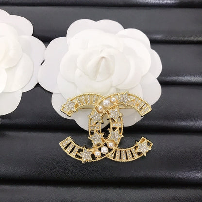 Luxury C.C detail Brooch pin