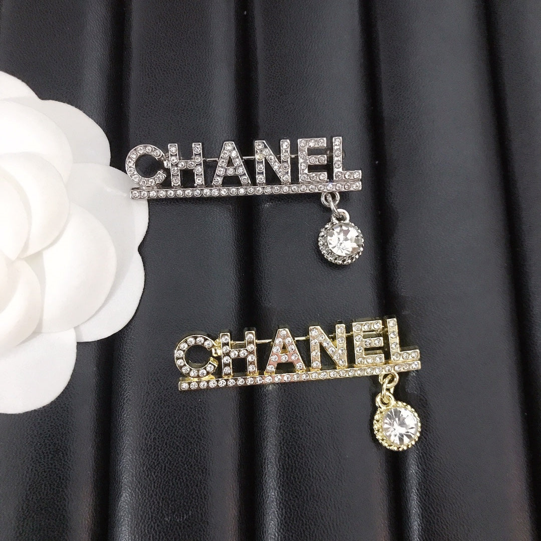 Luxury C.C Brooch pin