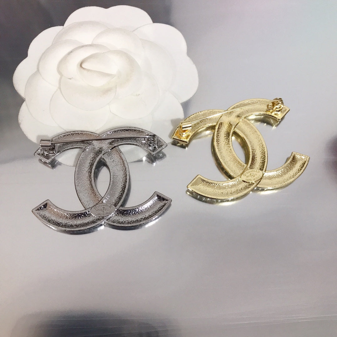 Luxury C.C Brooch pin