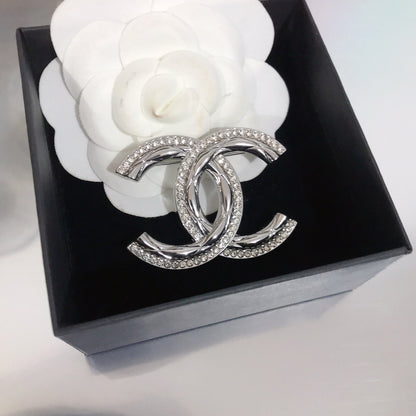 Luxury C.C Brooch pin