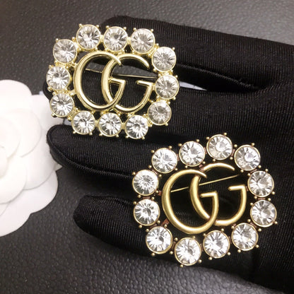Luxury Gold G.G Brooch pin