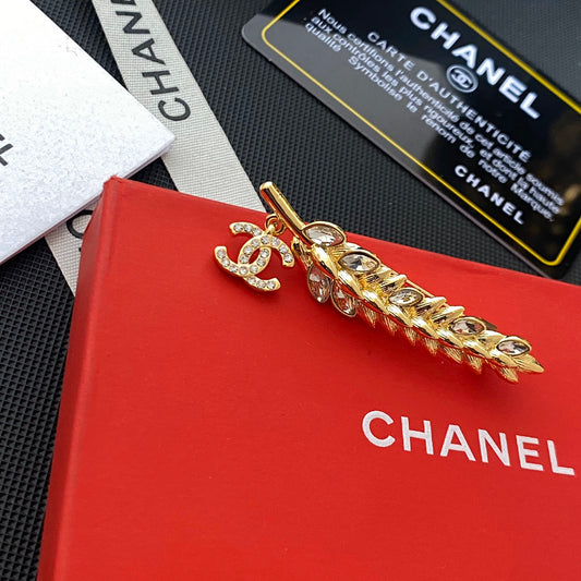 Luxury C.C Classic Wheat Ear Brooch pin