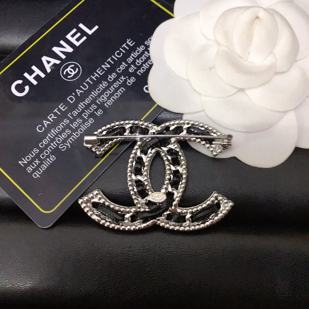 Luxury C.C Gold Brooch pin