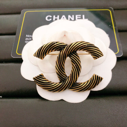 Luxury C.C antique Brooch pin