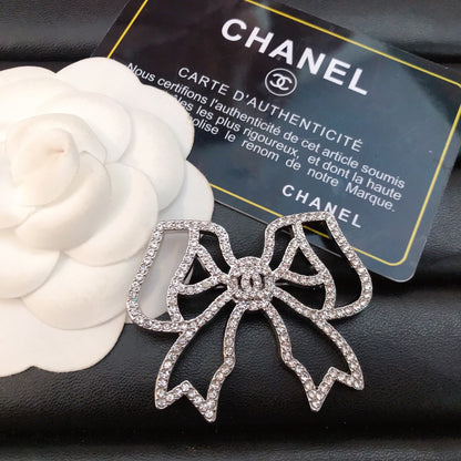 Luxury C.C Bow Brooch pin