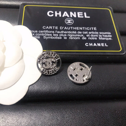 High quality C. C stud earrings - Silver