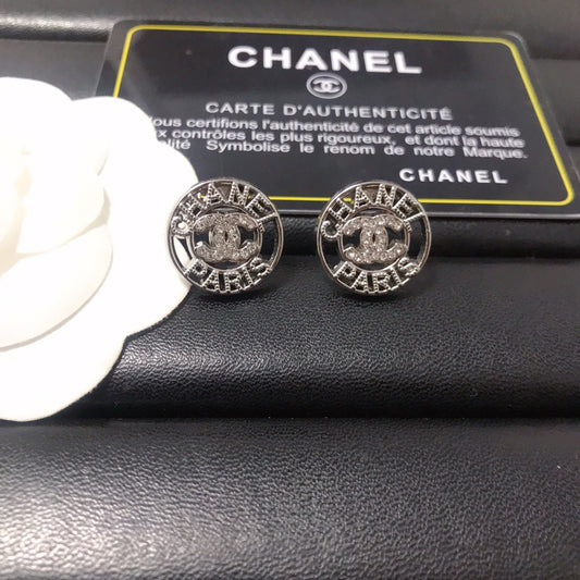 High quality C. C stud earrings - Silver