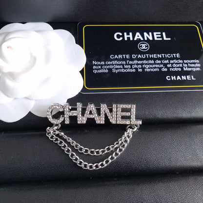 Luxury C.C Dangle Brooch pin - Silver