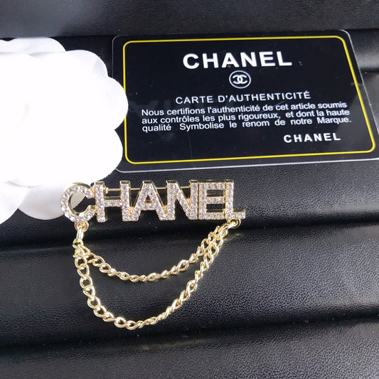 Luxury C.C Dangle Brooch pin - Gold