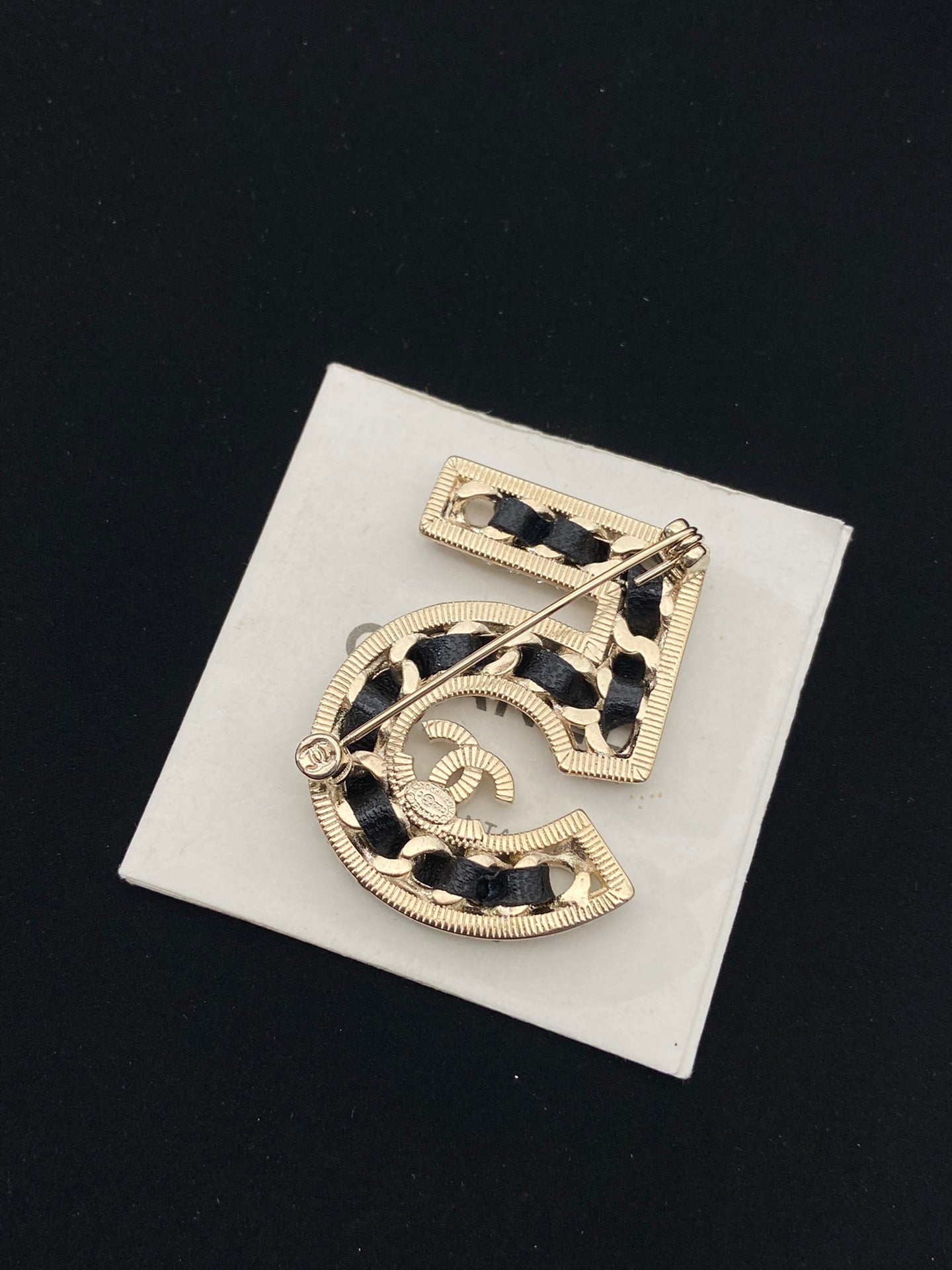 Luxury C.C No.5 Gold Brooch pin