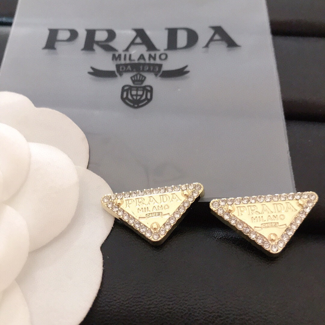 High quality P. Triangle earrings - Gold