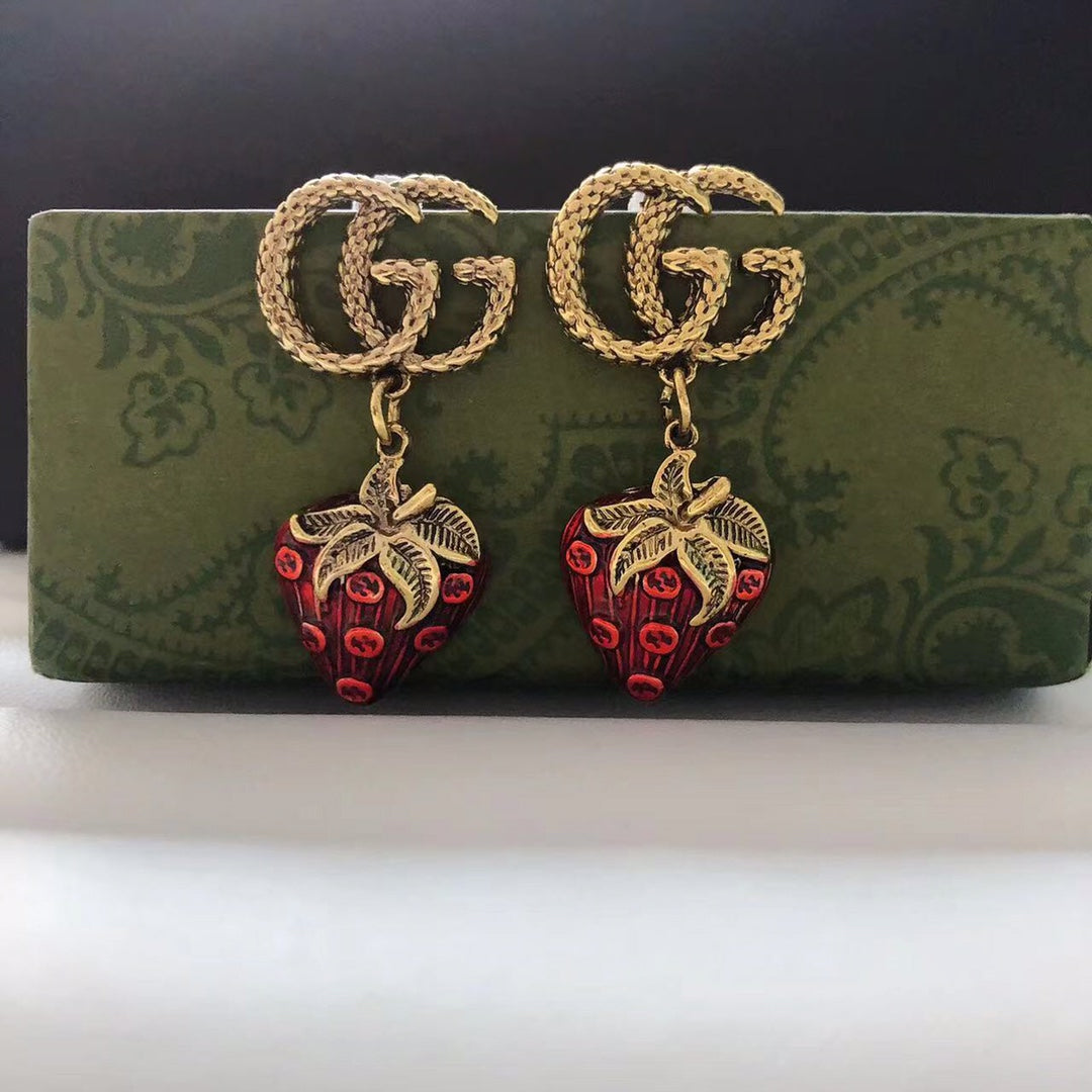 High-End Gold-plated bronze G-brand  strawberry Earrings