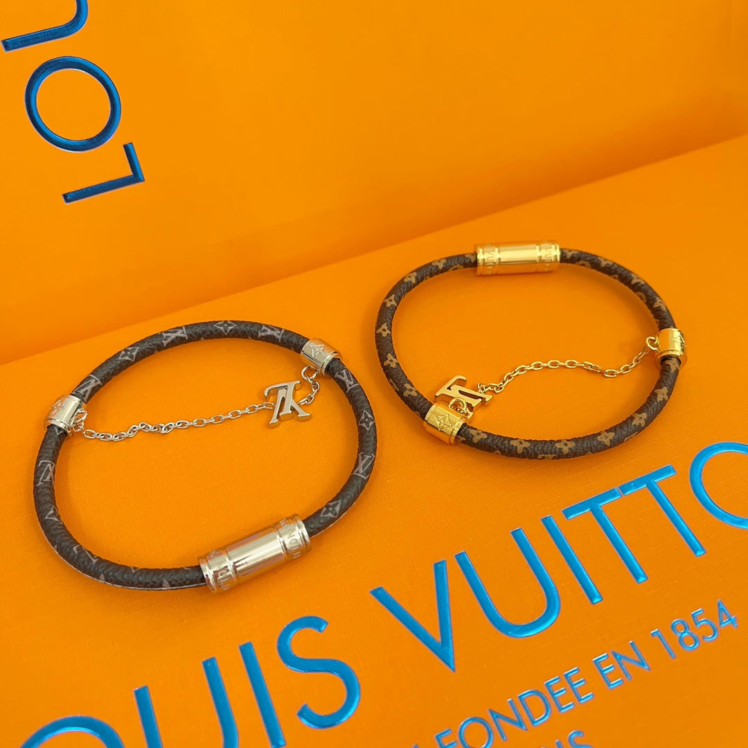 Titanium Steel L-brand Bangle - 21CM
