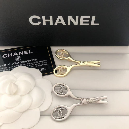 Luxury C.C Scissors Brooch pin