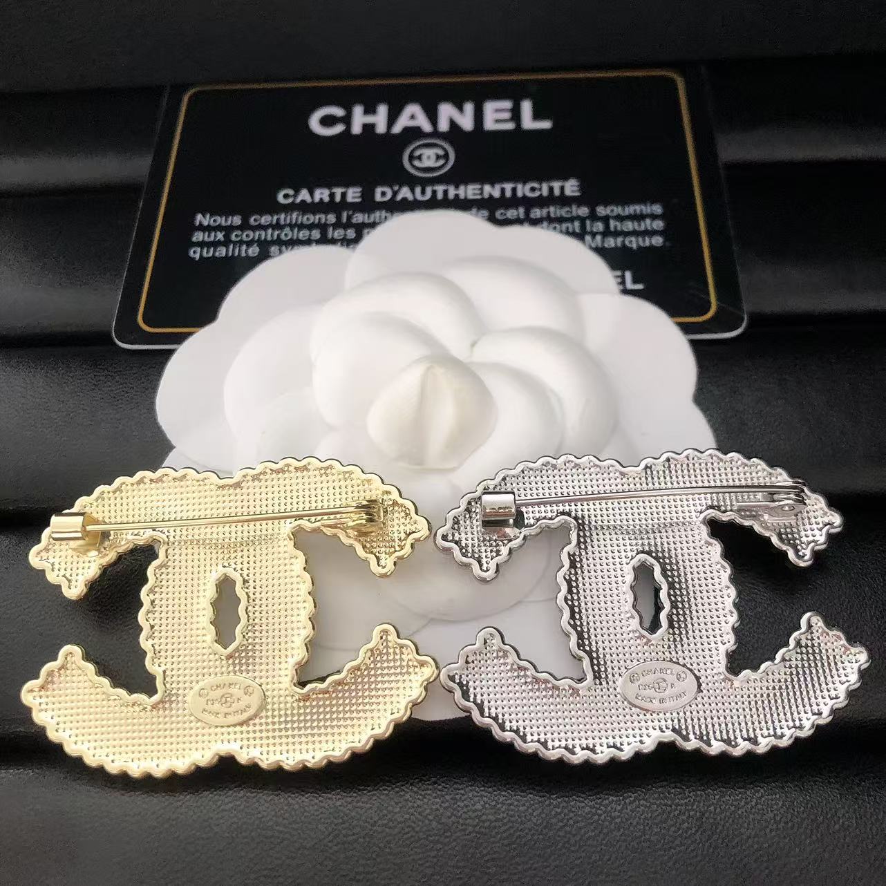 Luxury C.C Brooch pin