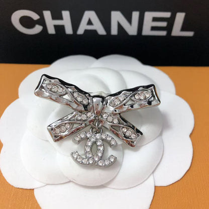 Luxury C.C Bow Brooch pin