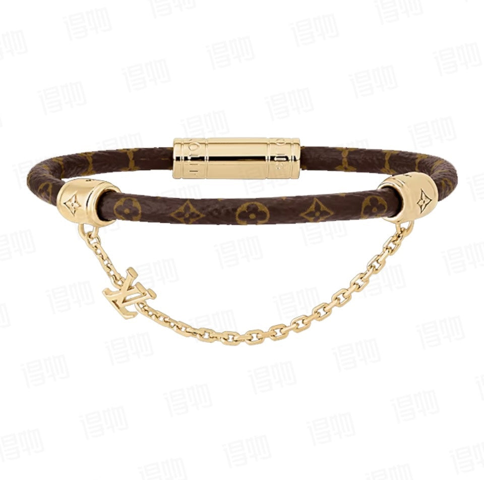 Titanium Steel L-brand Bangle - 21CM
