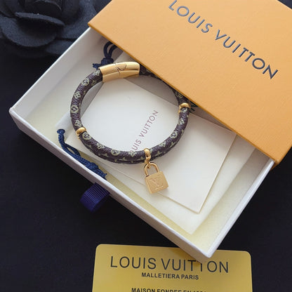 Titanium Steel L-brand Patterned Leather Lock Bangle