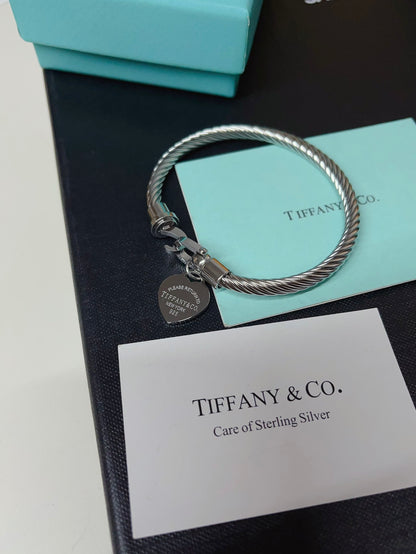 Titanium Steel T-Home Heart-Shaped Bangle