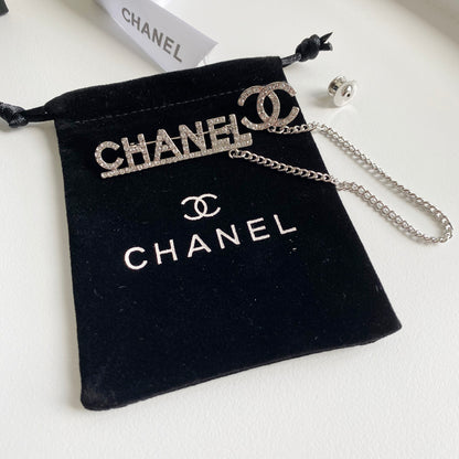 Luxury C.C Chain Brooch pin