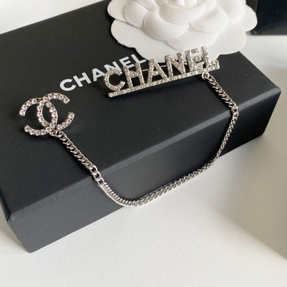 Luxury C.C Chain Brooch pin