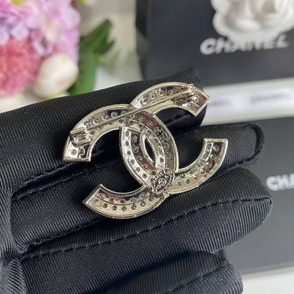 Luxury C.C Silver Brooch pin