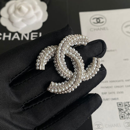 Luxury C.C Detailed Brooch pin