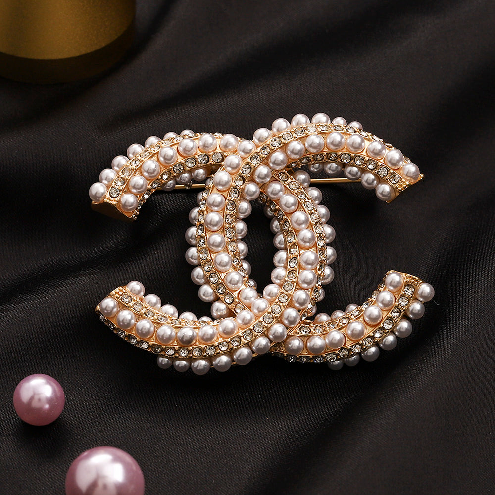 Luxury C.C Detailed Brooch pin